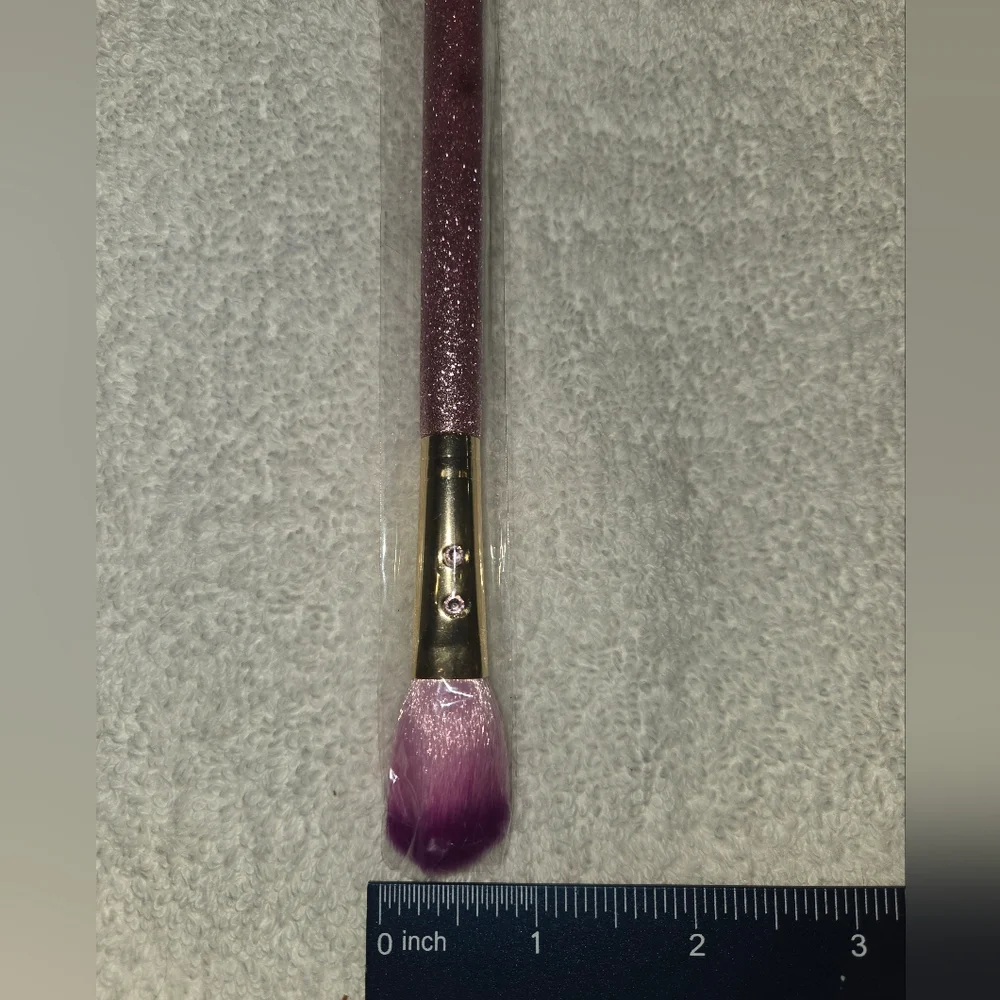 Miss Glam Blush Brush